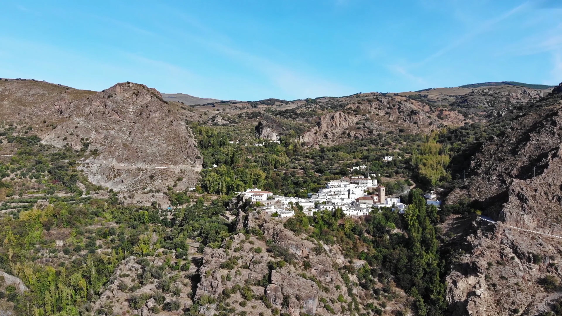 Vista aérea de Cástaras con los pagos documentados en los habices.